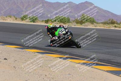 media/Oct-30-2022-CVMA (Sun) [[fb421c3cec]]/Race 10 Supersport Middleweight Shootout/